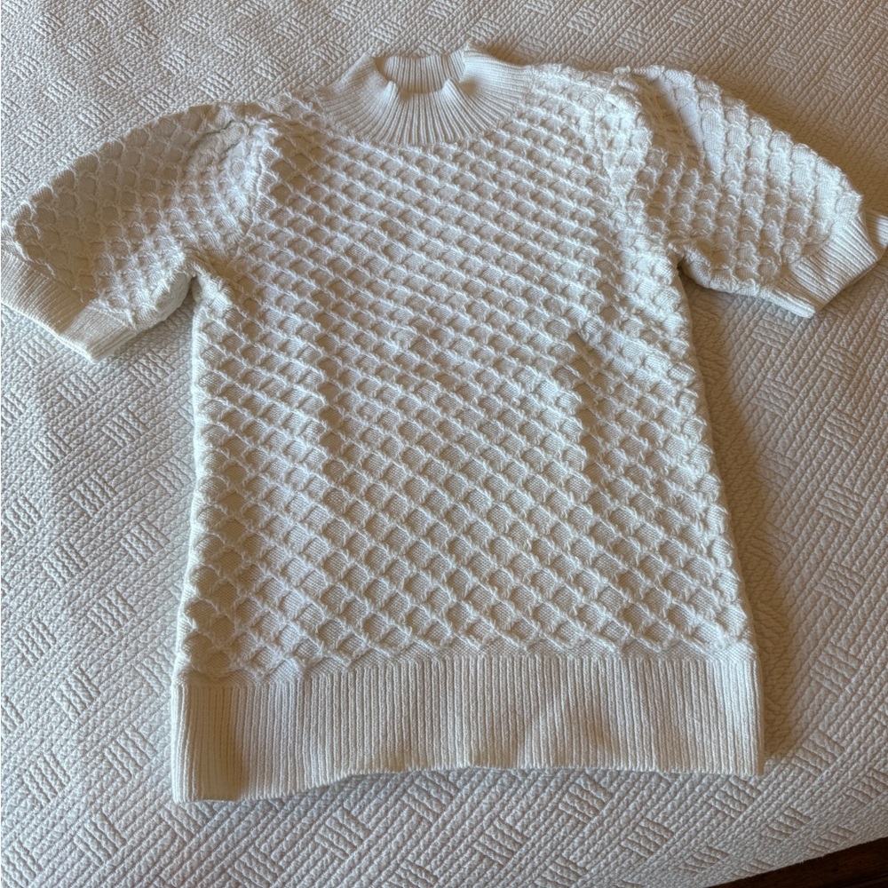 Marie Oliver Cream Textured Turtleneck Sweater. Size medium.